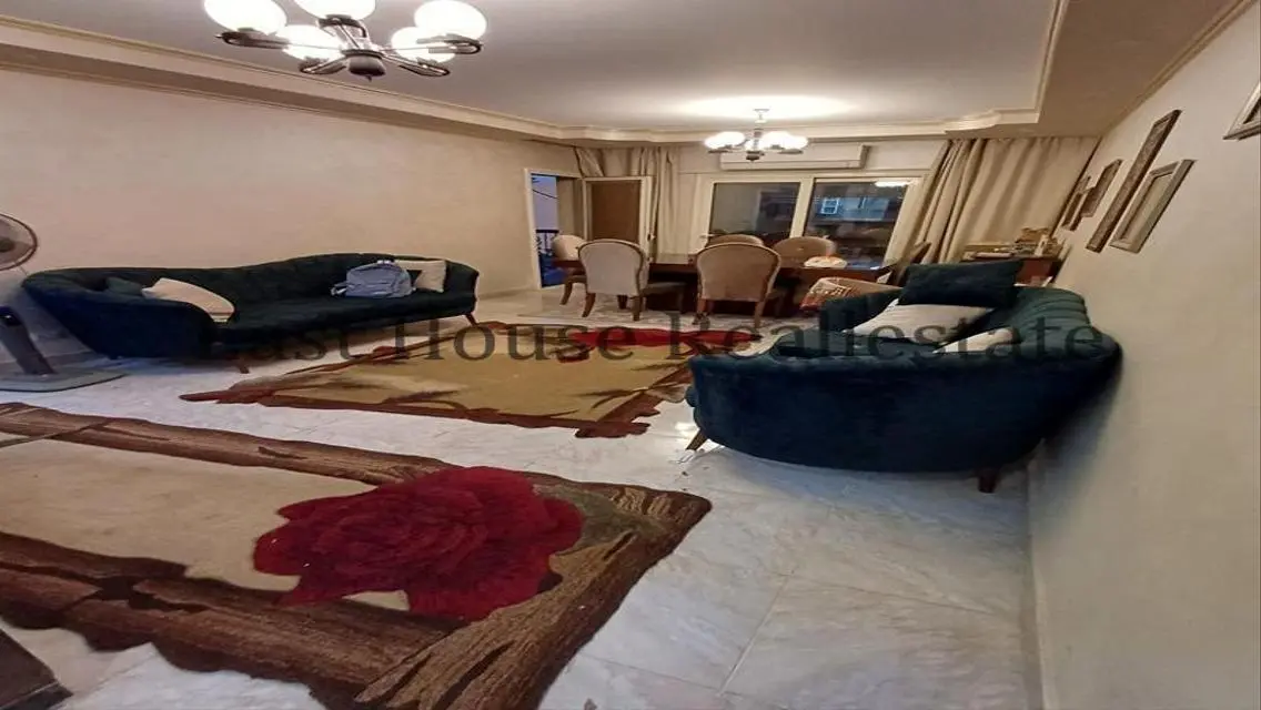 Luxurious Apartment with Exceptional Amenities in a Prime Area