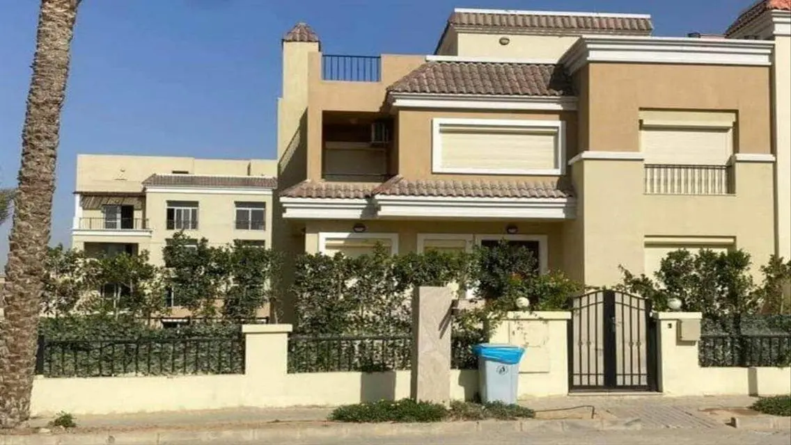 Luxury Villa for Sale at Sarai 42