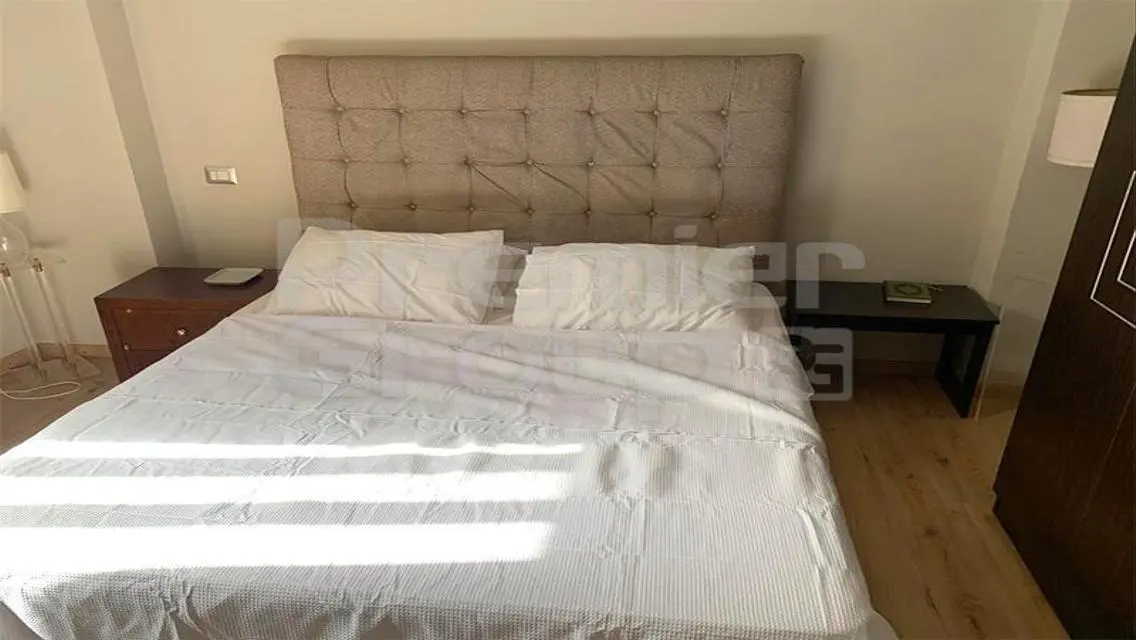 شقة مميزة للبيع بمساحة 800 متر