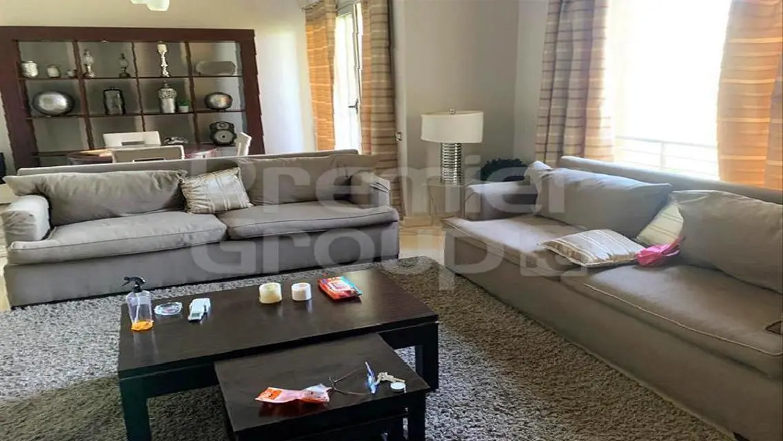 شقة مميزة للبيع بمساحة 800 متر