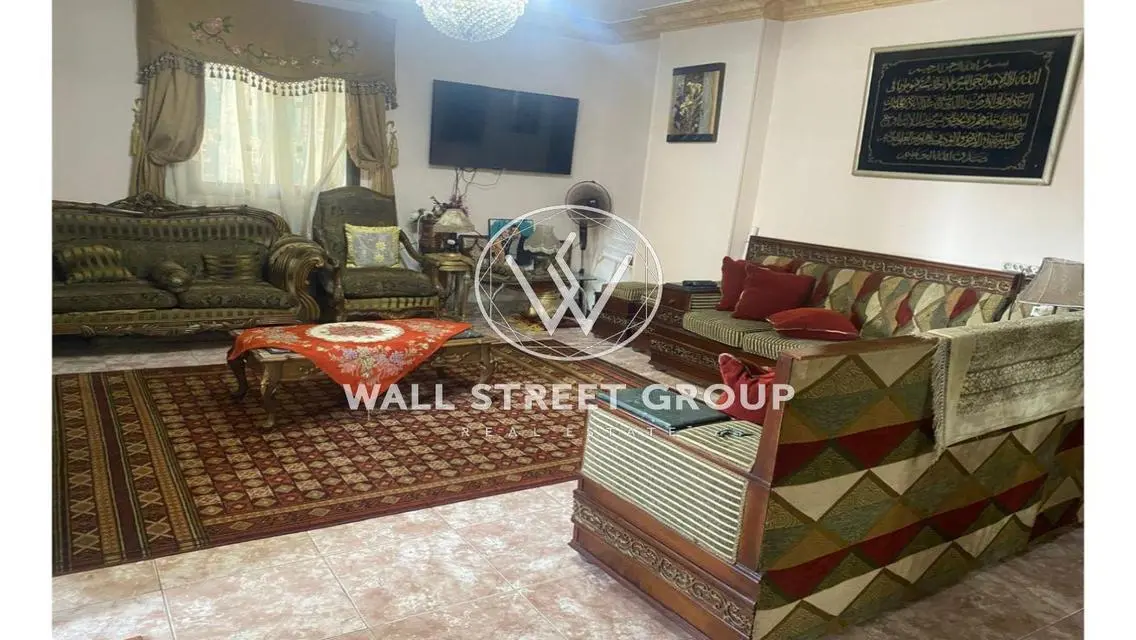 شقة سكنية فاخرة بمساحة 210 متر