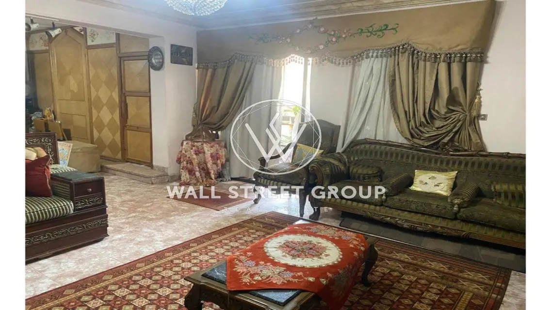 شقة سكنية فاخرة بمساحة 210 متر