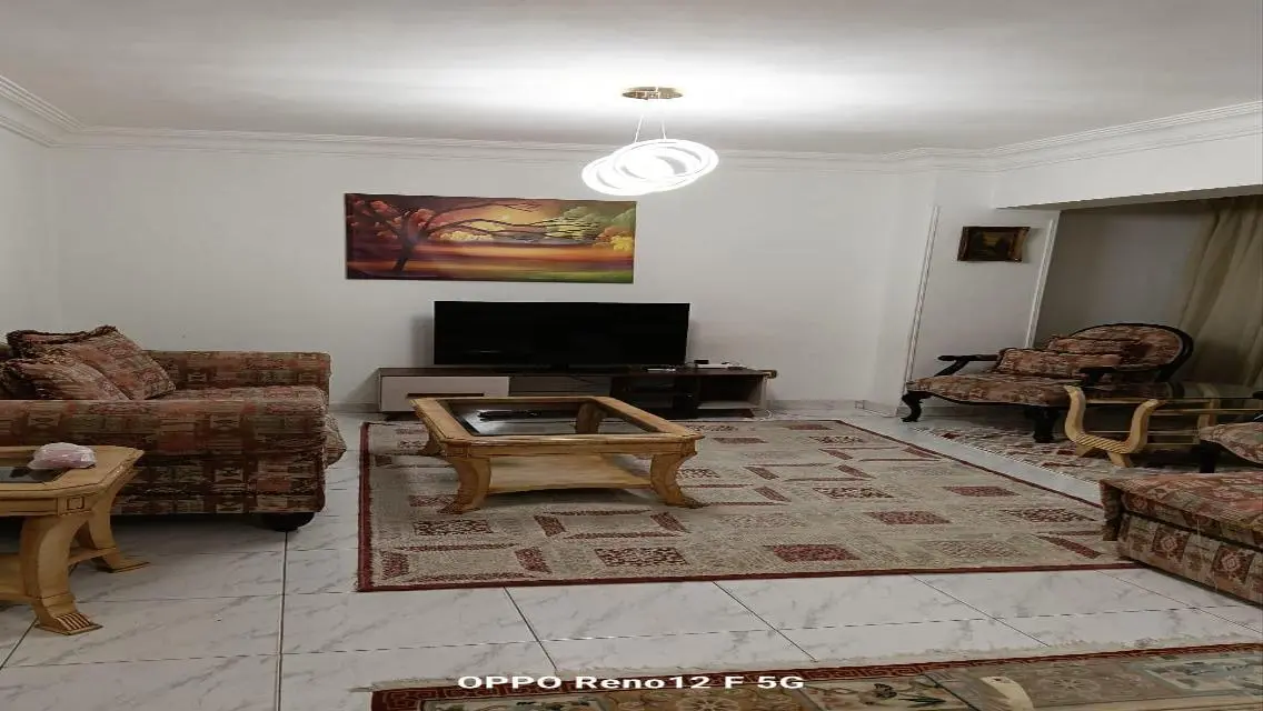 Luxury Apartment for Rent with Comprehensive Amenities
