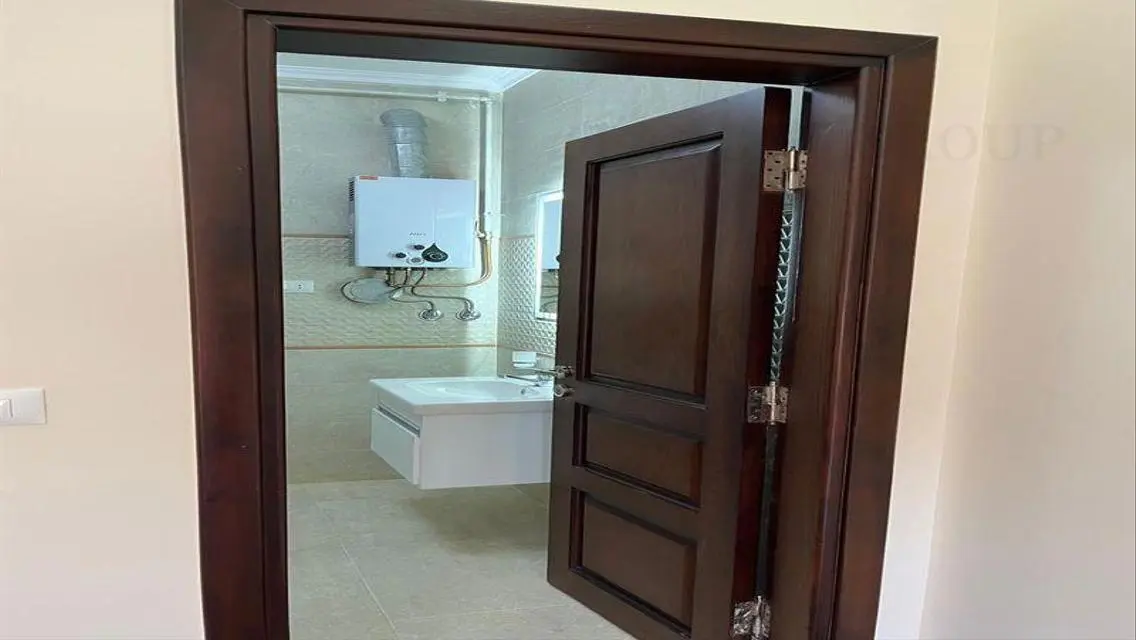 Luxury 130 Sqm Apartment in Hyde Park