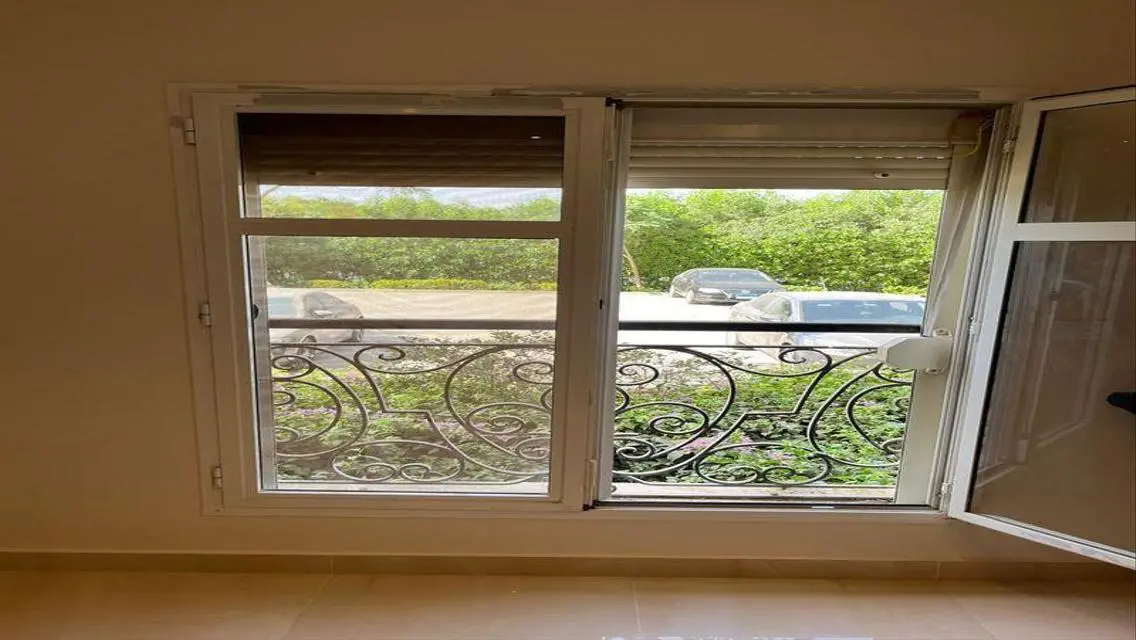 Luxury 130 Sqm Apartment in Hyde Park