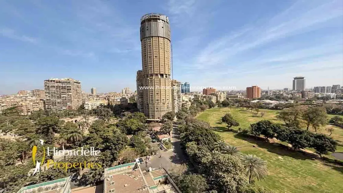 شقة فاخرة في قلب المدينة مع إطلالة رائع