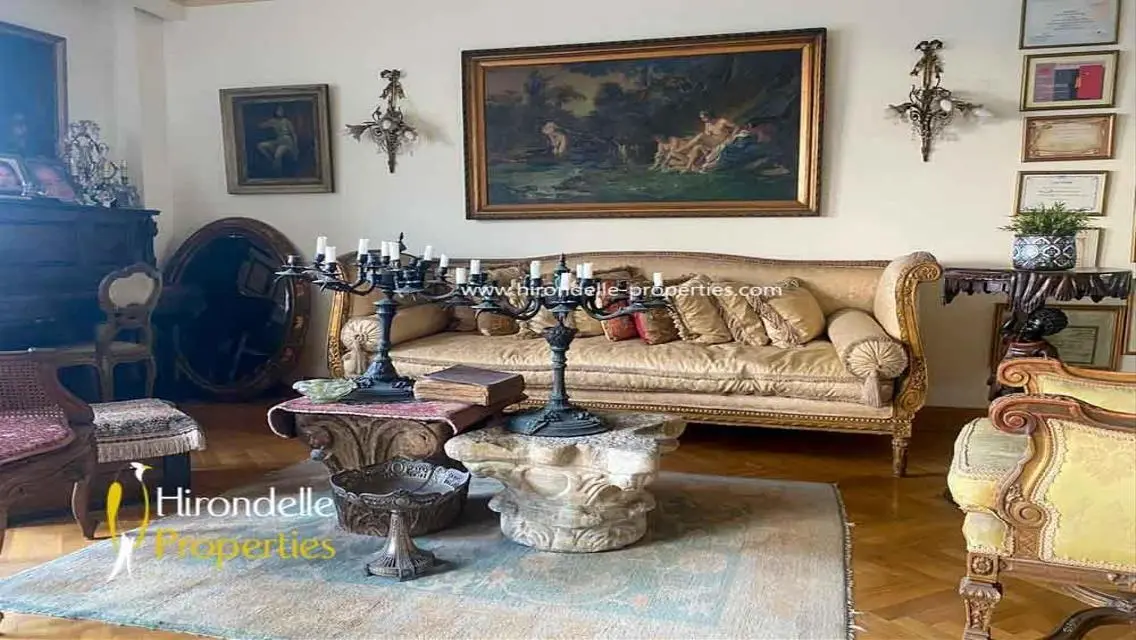 شقة فاخرة في قلب المدينة مع إطلالة رائع