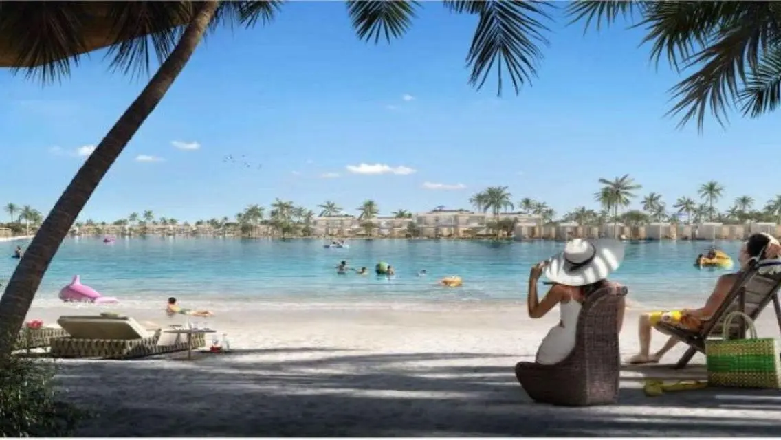 شقة فاخرة للبيع مطلة على البحيرة