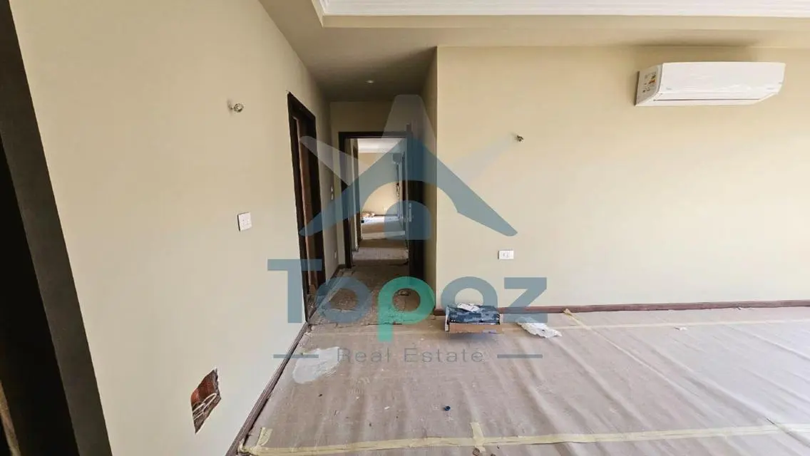شقة فاخرة للبيع بمساحة 235 متر