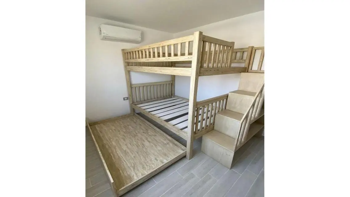 Luxury Apartment of 250 sqm - Ideal Suburb