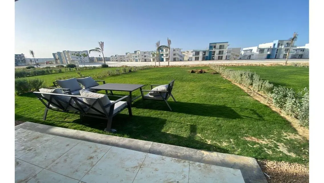Luxury Apartment of 250 sqm - Ideal Suburb