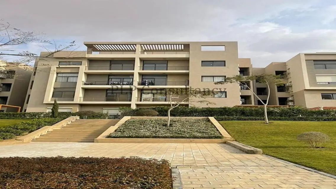 Luxury Apartment in Fifth Square Al Marasem