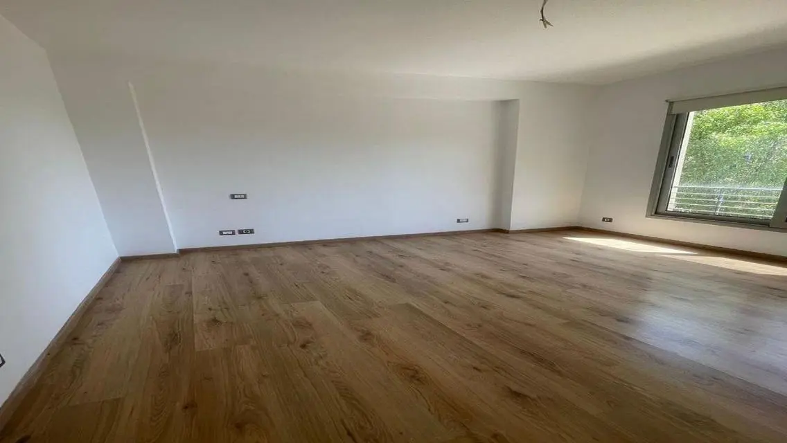 Luxury Apartment in Palm Parks