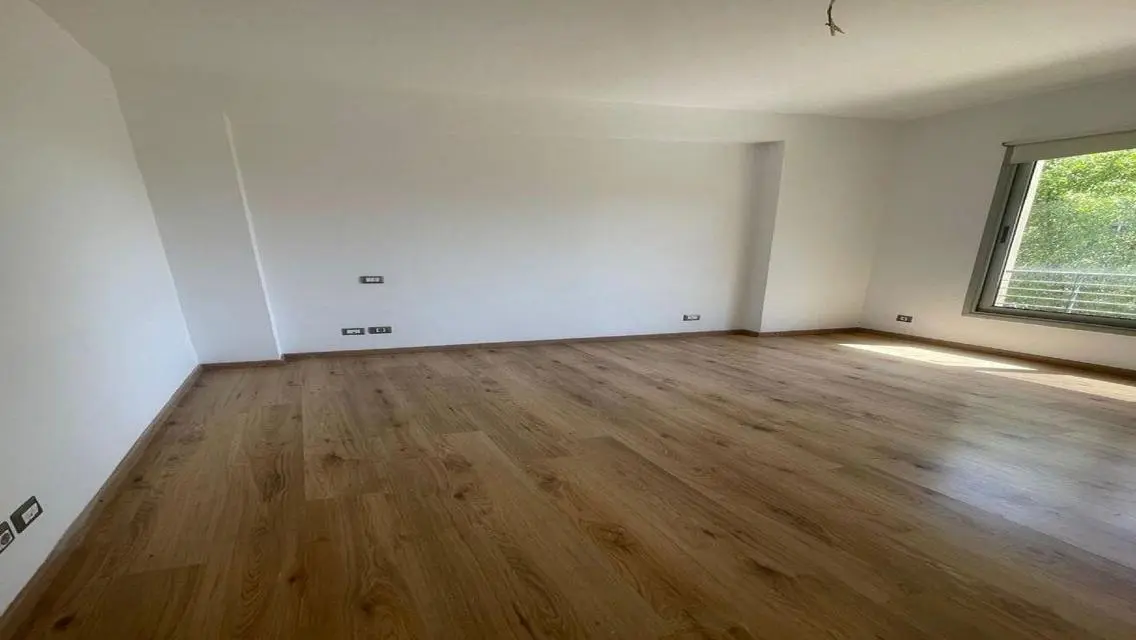 Luxury Apartment in Palm Parks