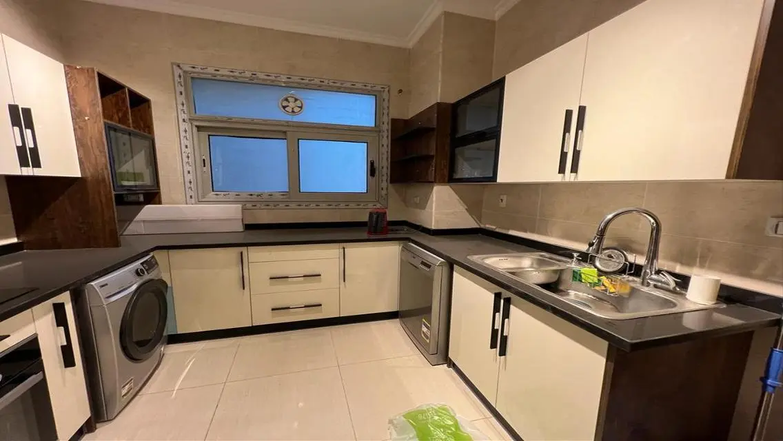 Luxury Apartment in Midtown Point