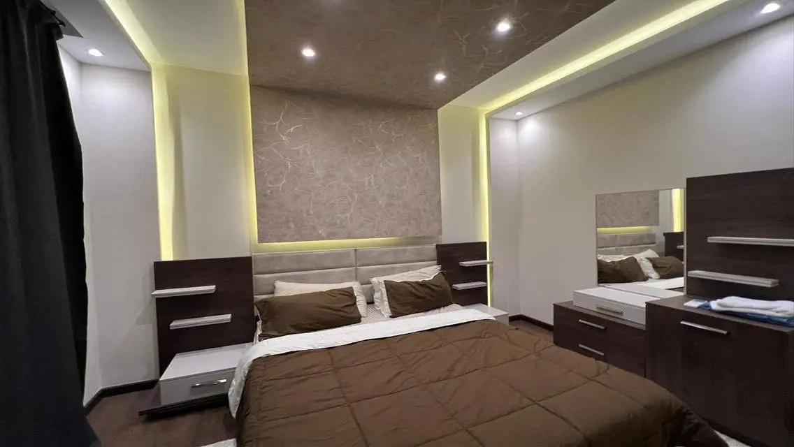 Luxury Apartment in Midtown Point