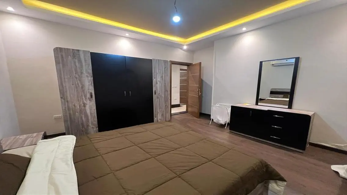 Luxury Apartment in Midtown Point