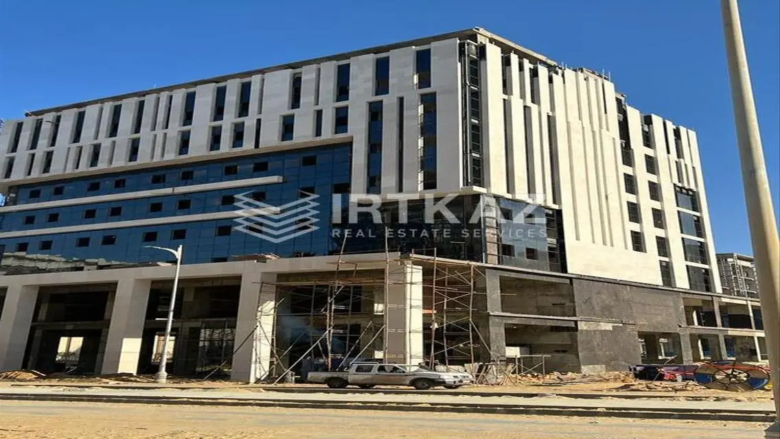 Luxury Apartment in 2025-10