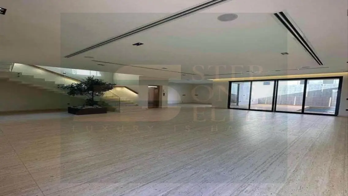 Luxury Apartment with Private Garden and Pool in Prime Location