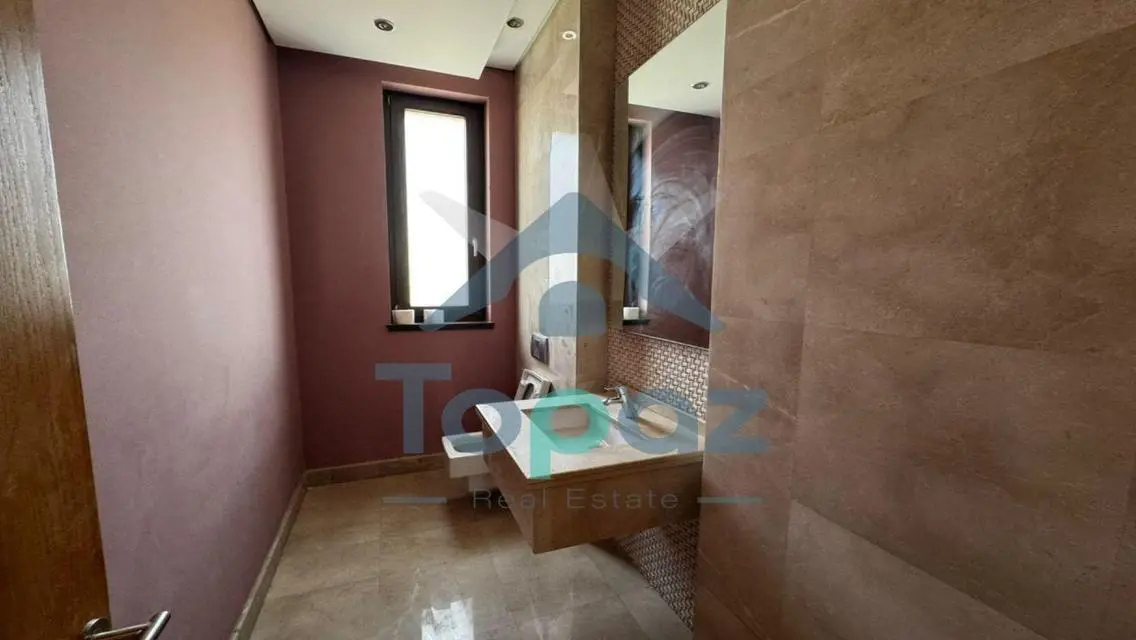 Luxury Apartment for Sale - 3 Bedrooms with Stunning Balcony
