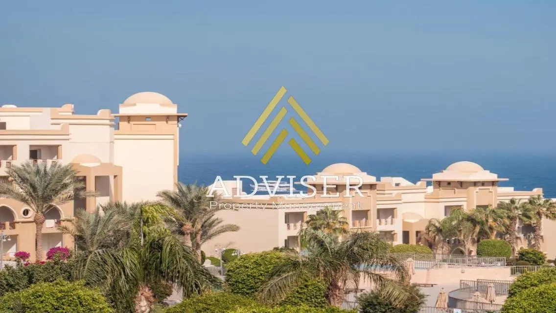 فيلا فاخرة للبيع بمساحة واسعة وبسعر مغري