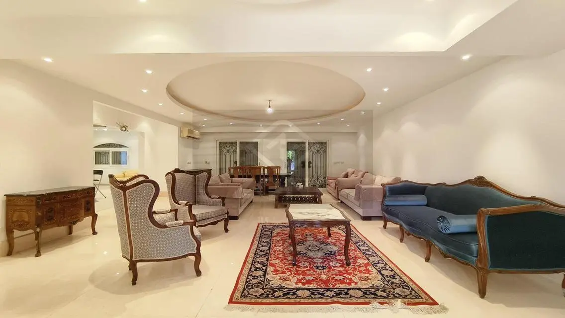 Luxury Villa for Sale with 300 m² Space