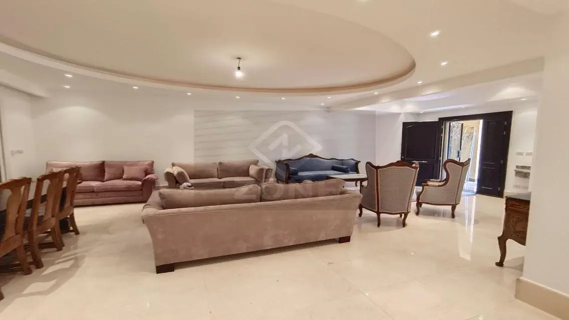Luxury Villa for Sale with 300 m² Space