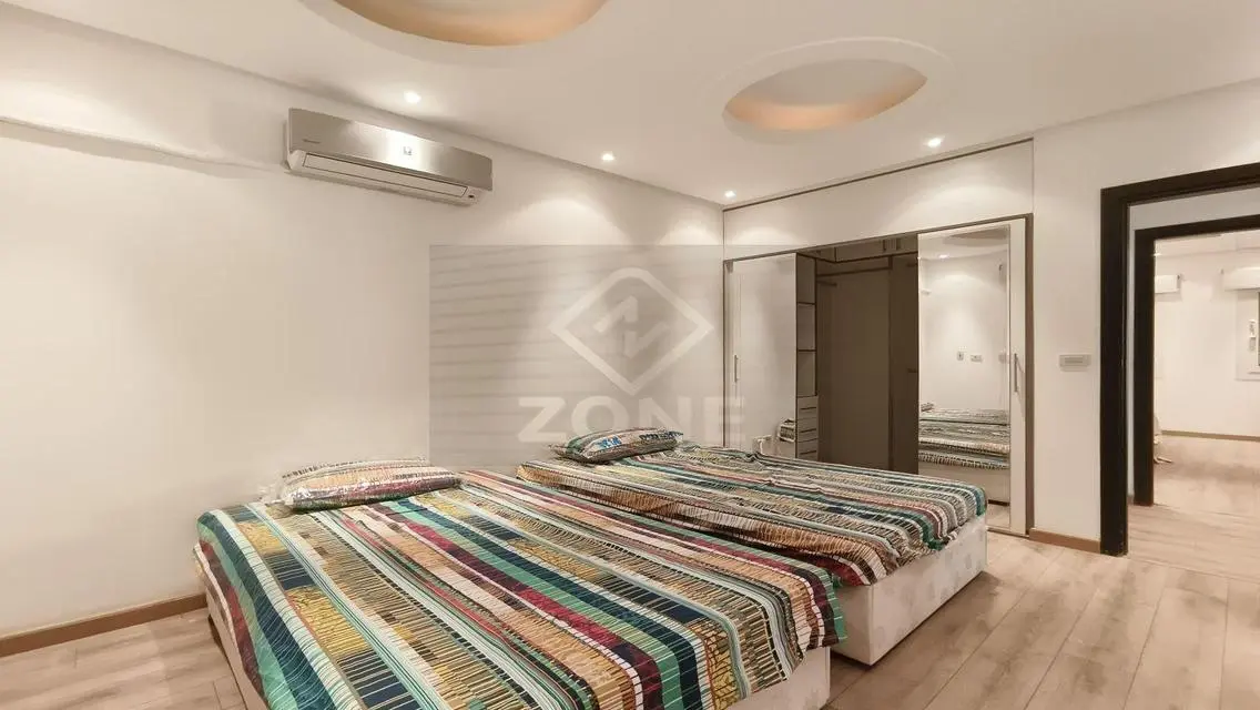 Luxury Villa for Sale with 300 m² Space