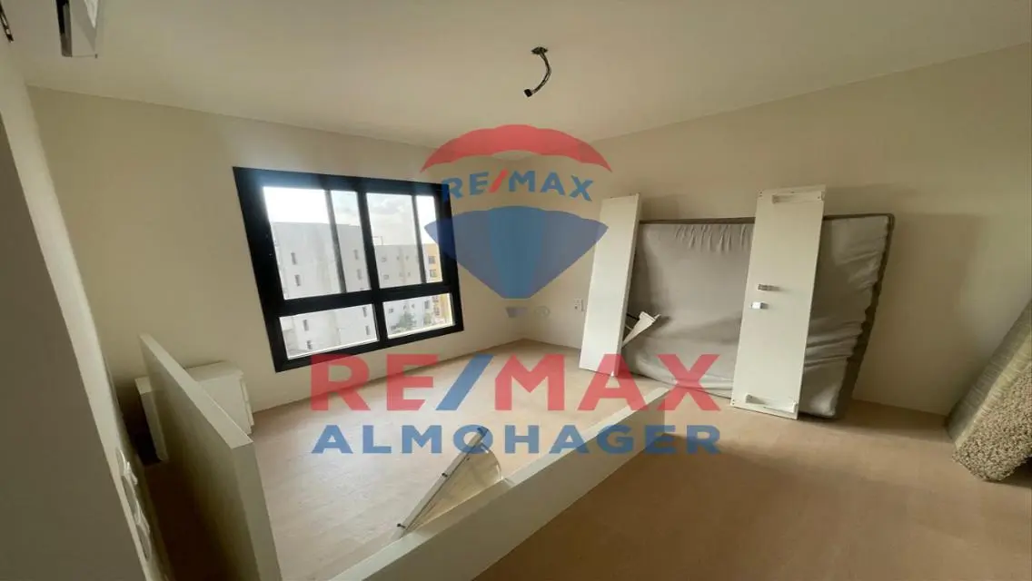 Luxurious Apartment with Complete Services in a Prime Area