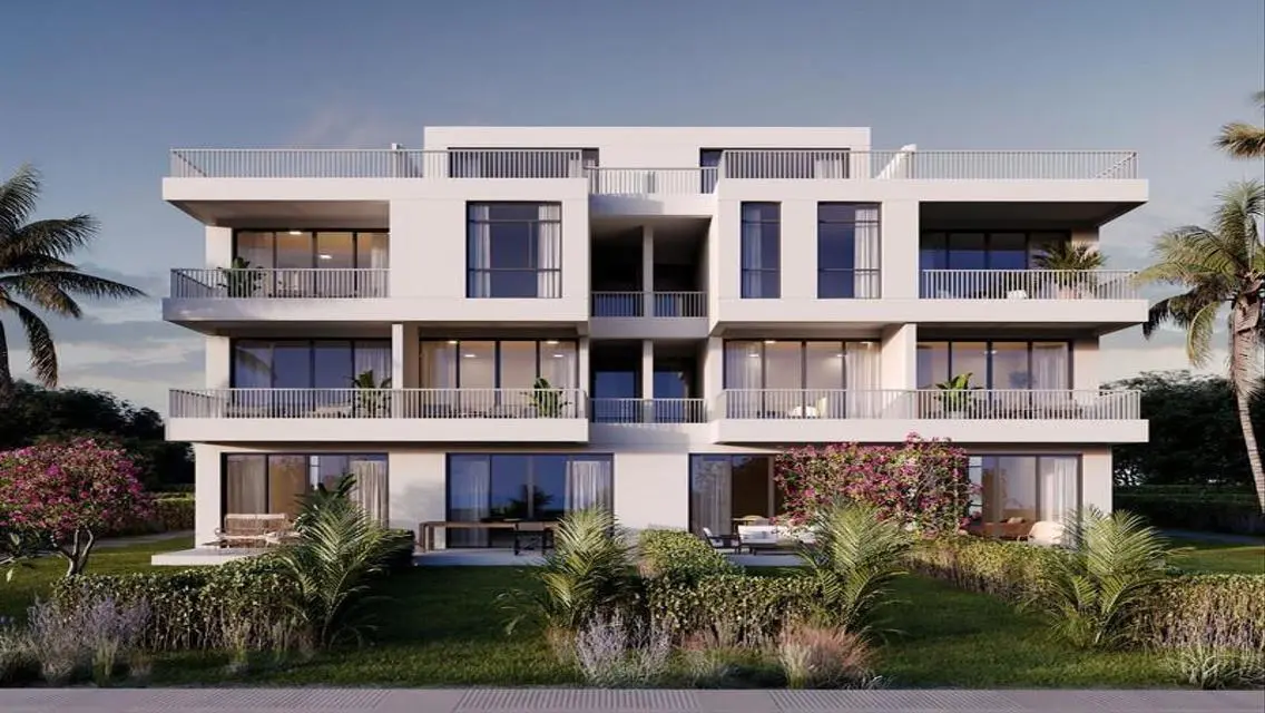 Luxury Villa on Cali Coast with Private Pool and Garden