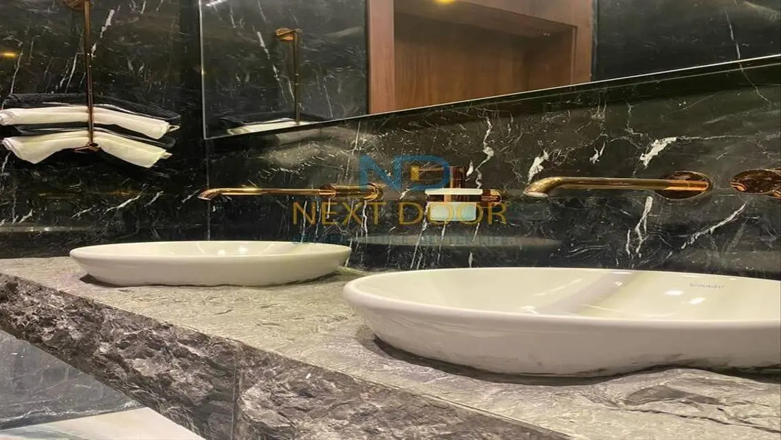 Luxury Apartment with Stunning View of 200 Meters