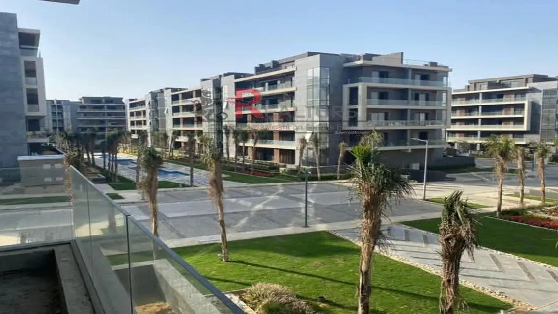 Luxury Apartment in the City Center with Balcony and Private Garden