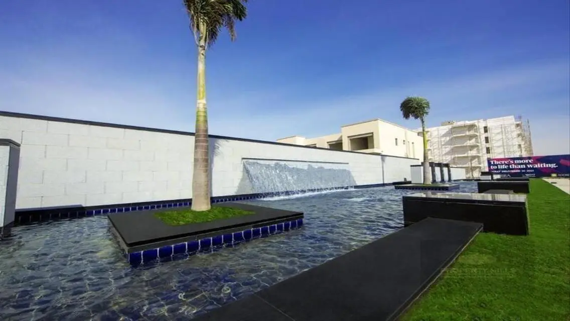 Luxurious Villa with Spacious Area and Great Amenities