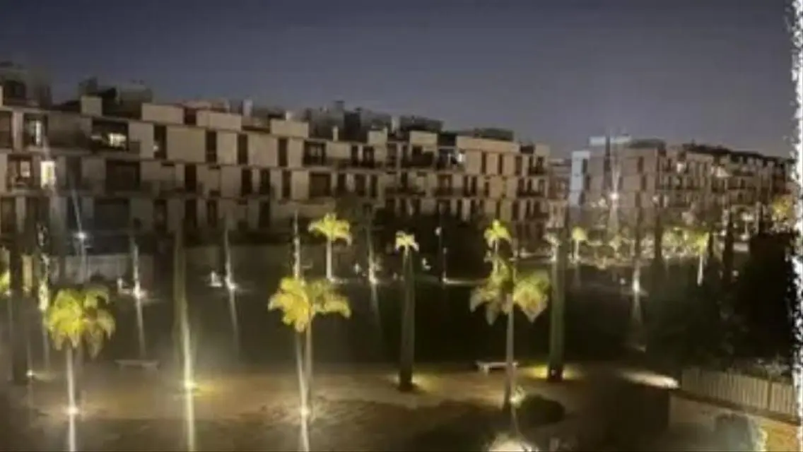 شقة فاخرة 15227 مع تراس مفتوح