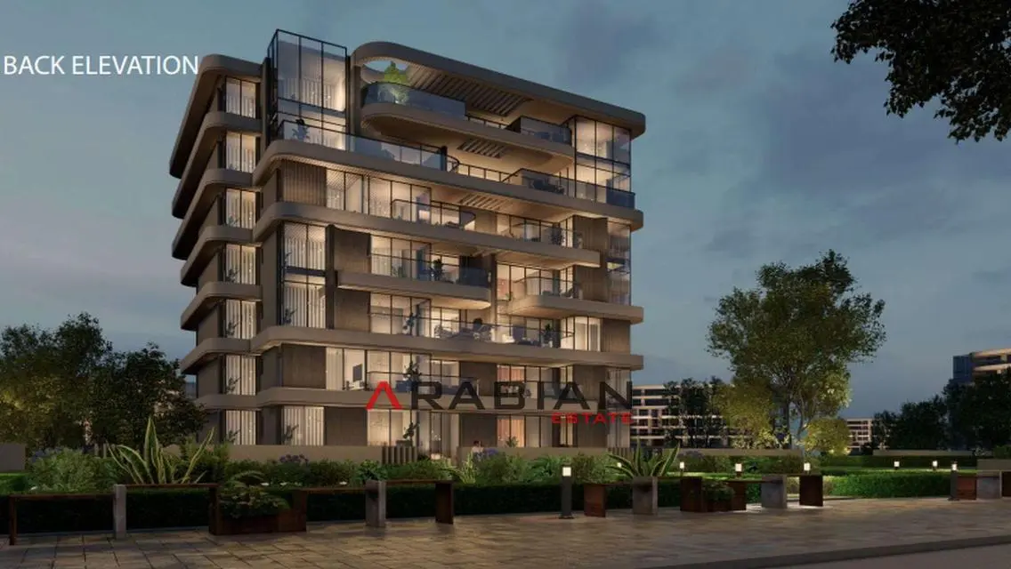 Luxury Apartment with Stunning Lake View