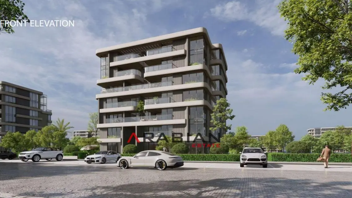 Luxury Apartment with Stunning Lake View