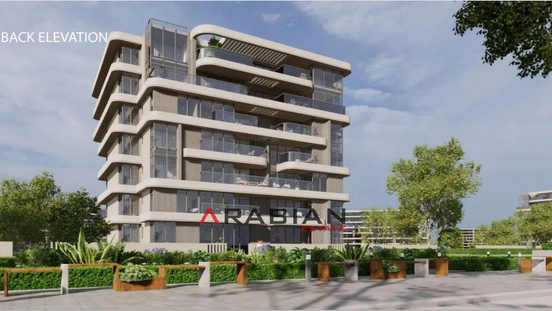 Luxury Apartment with Stunning Lake View