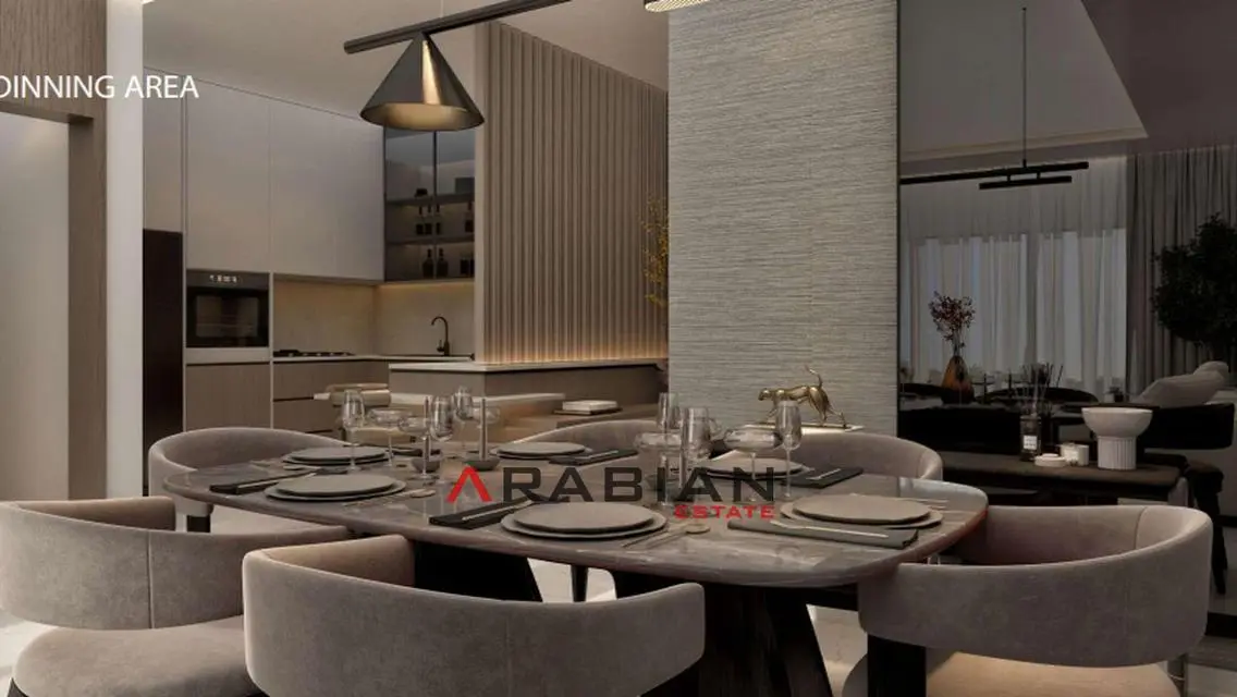 Luxury Apartment with Stunning Lake View
