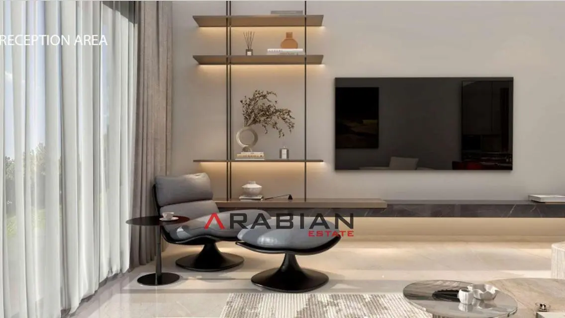Luxury Apartment with Stunning Lake View