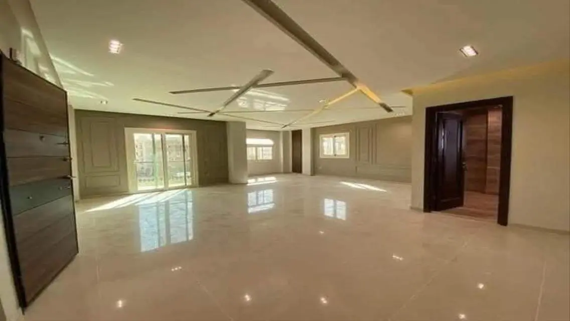 Luxury Apartment for Rent - 370 sqm