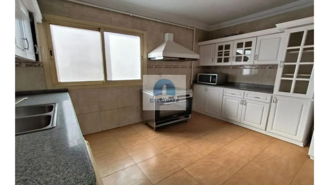 Exceptional Property with Convenient Meeting Room