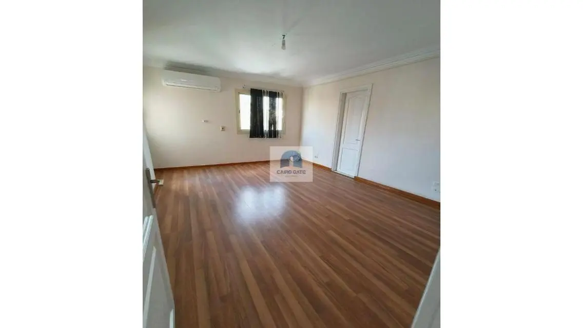 Exceptional Property with Convenient Meeting Room