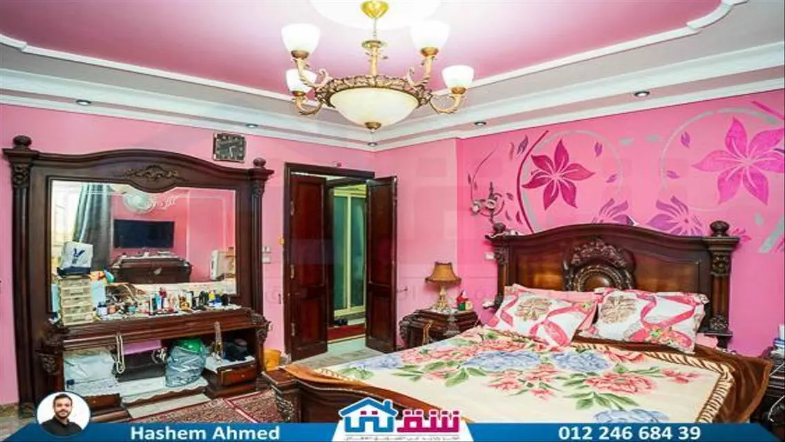 Luxurious Apartment with Balcony for the Ultimate Living Experience