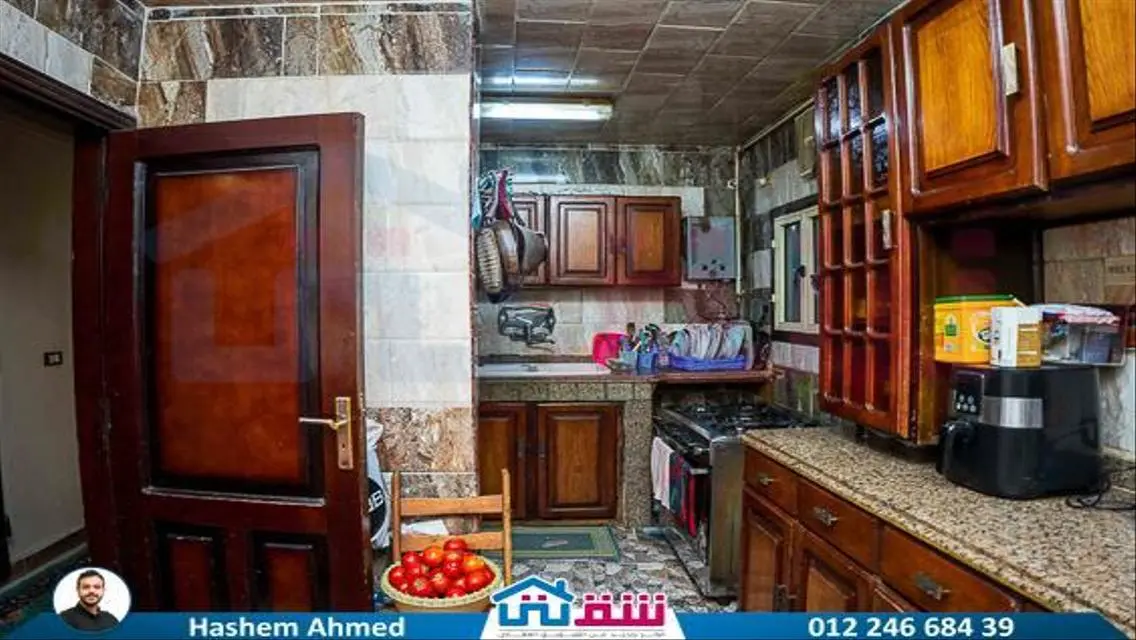 Luxurious Apartment with Balcony for the Ultimate Living Experience