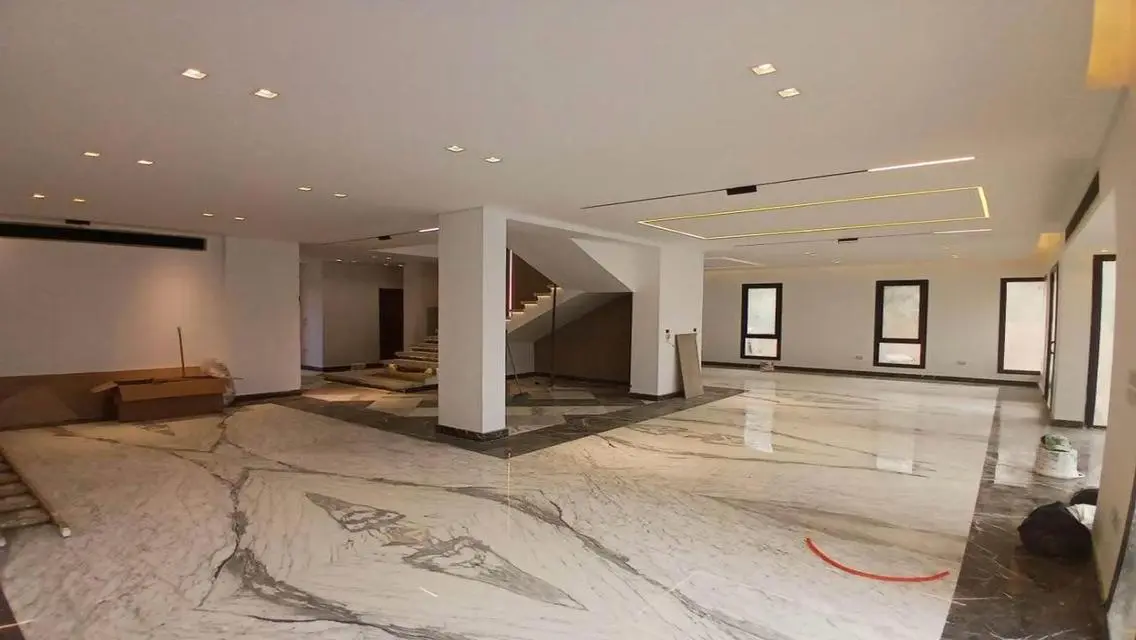 Luxurious Apartment in the Heart of the City - 290 sqm
