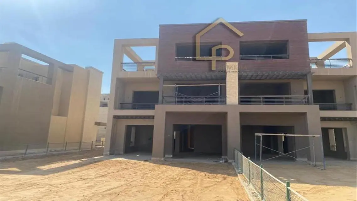 Twin House for sale at New Giza Gold Cliff