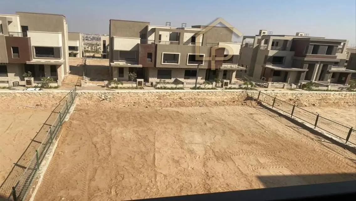 Twin House for sale at New Giza Gold Cliff