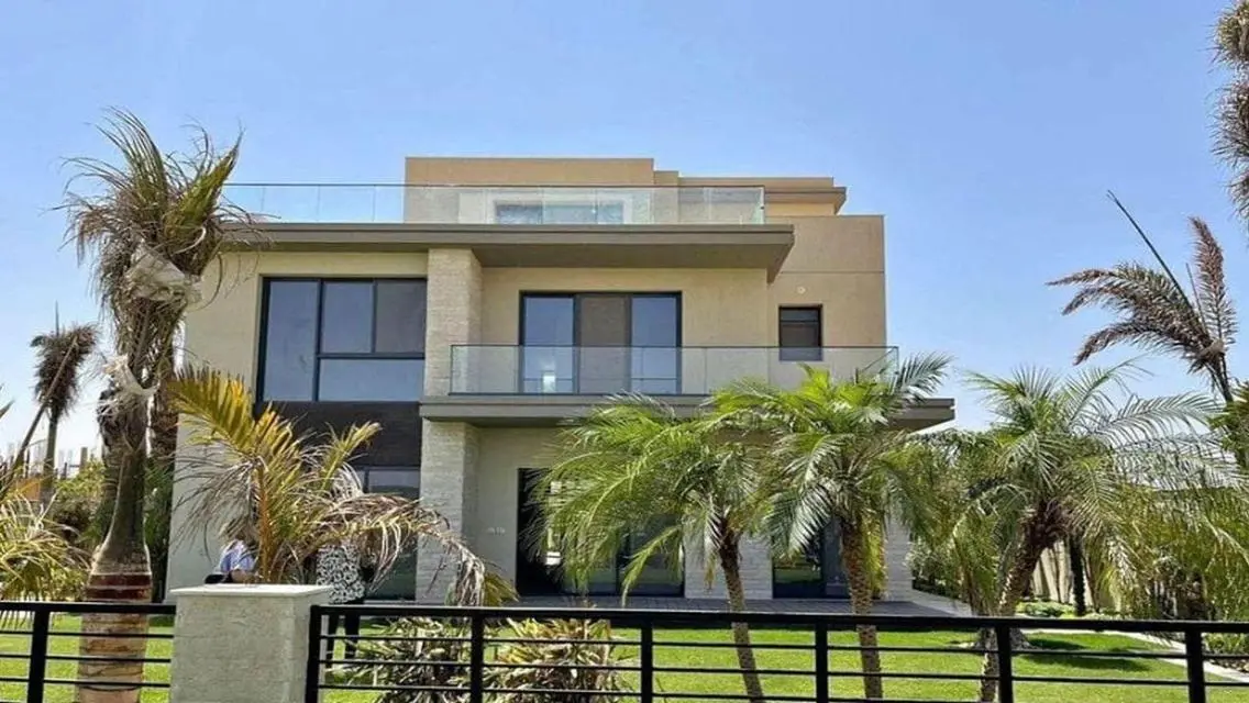 Luxury Villa for Sale with Private Garden and Pool
