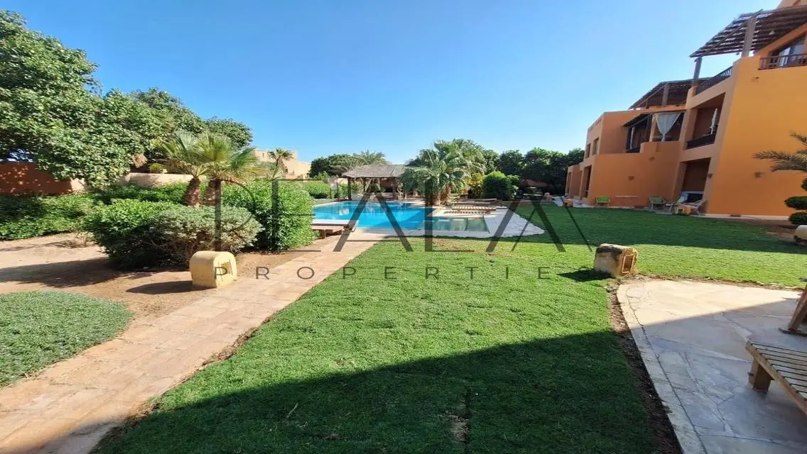 Luxury Property with Stunning Views and Private Garden