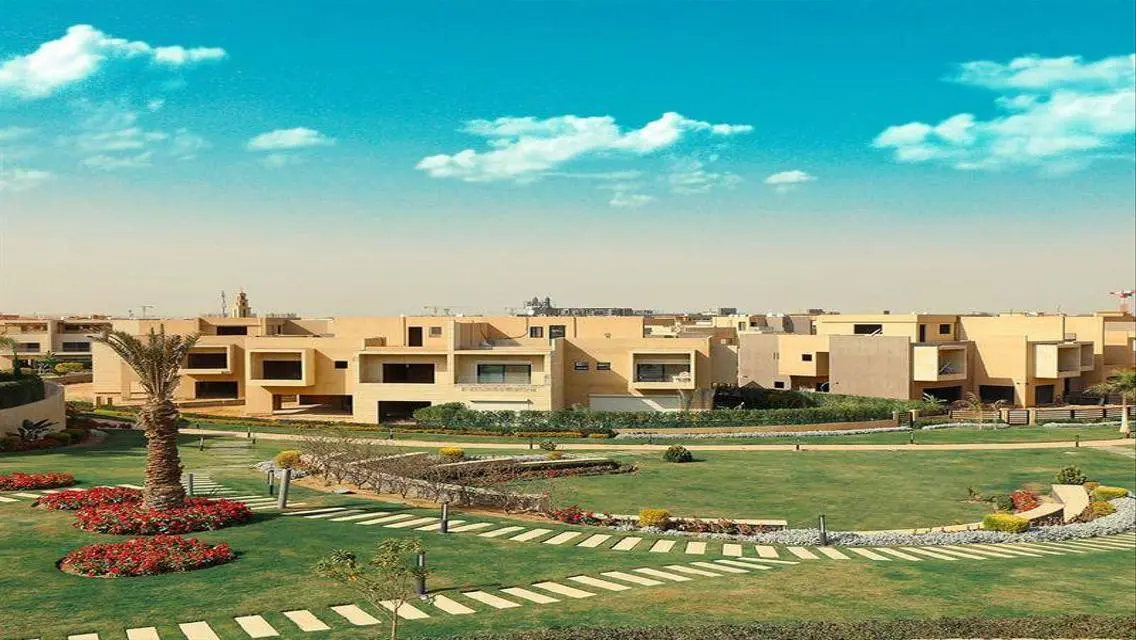 فيلا فاخرة للبيع بمساحة 225 متر في موقع متميز